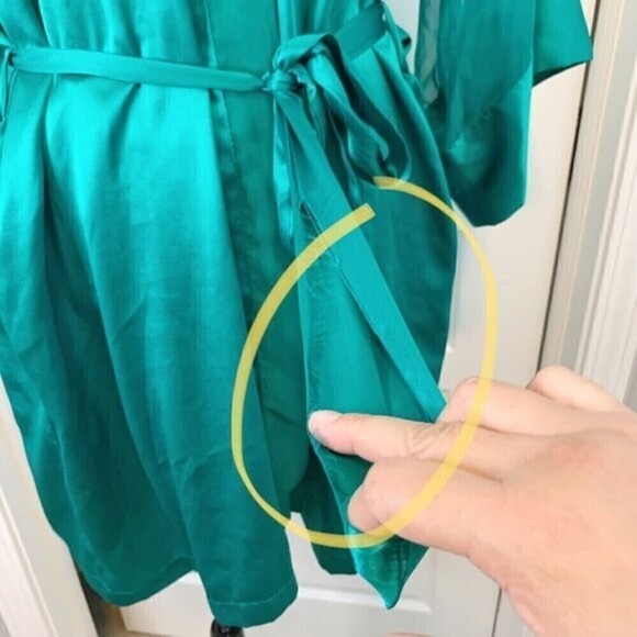 Victoria's Secret Gold Label Silky Lightweight Sheer Tie Vintage Kimono Robe - Picture 13 of 13